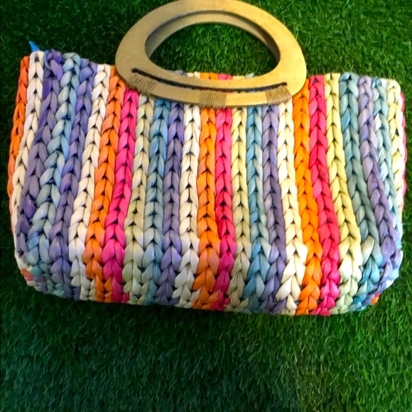 Capelli Strawworld Multi Color Chevron Vertical Stripe Wood Handles Tote Bag - Picture 2 of 2